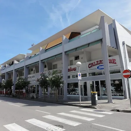 דירה 150mt From The *